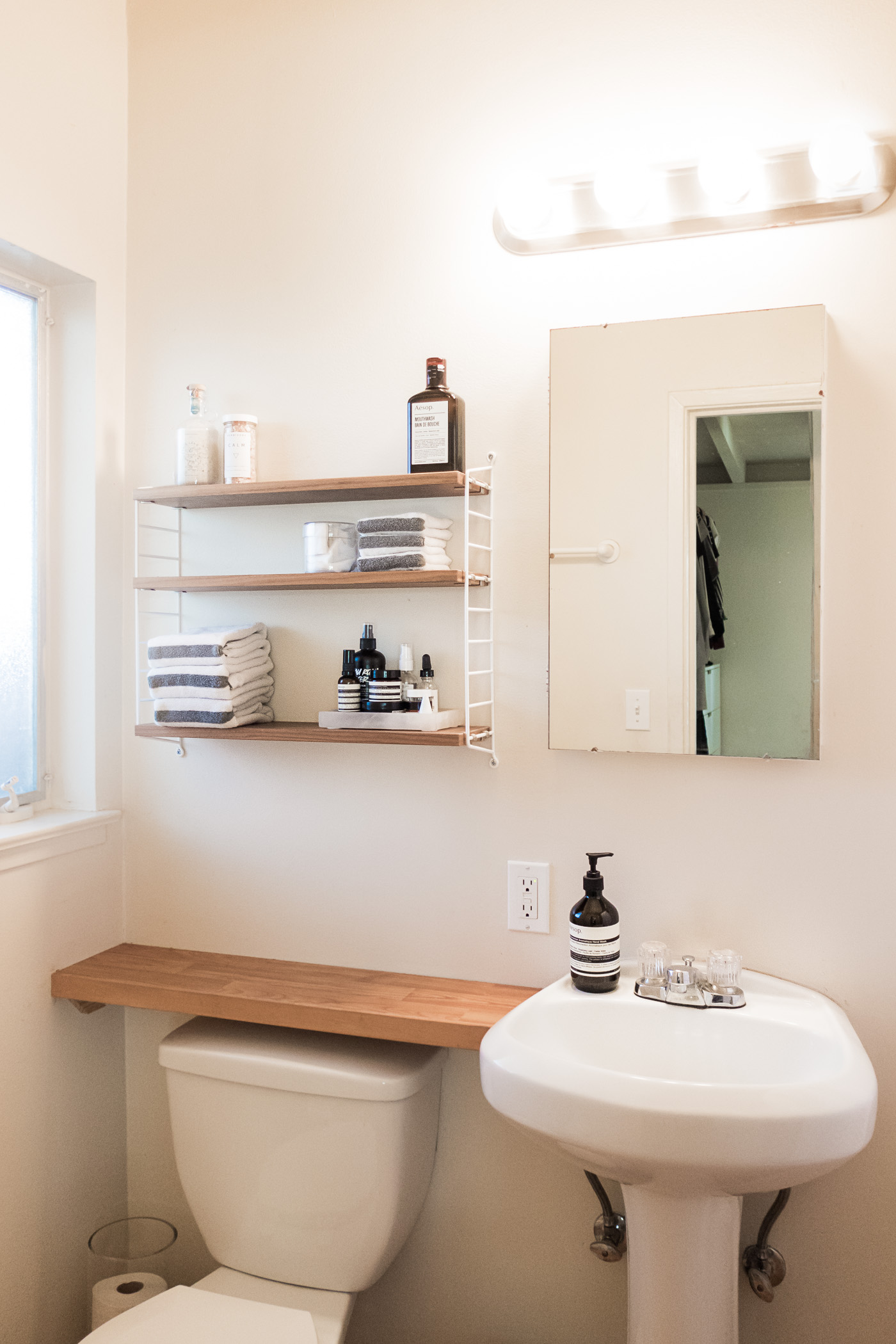 23 Bathrooms Small Spaces Ideas That Make An Impact - Cute Homes