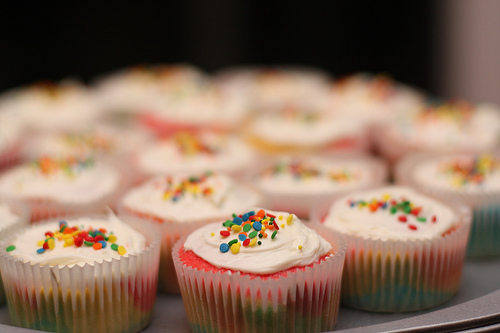 Rainbow Cupcakes, A DIY