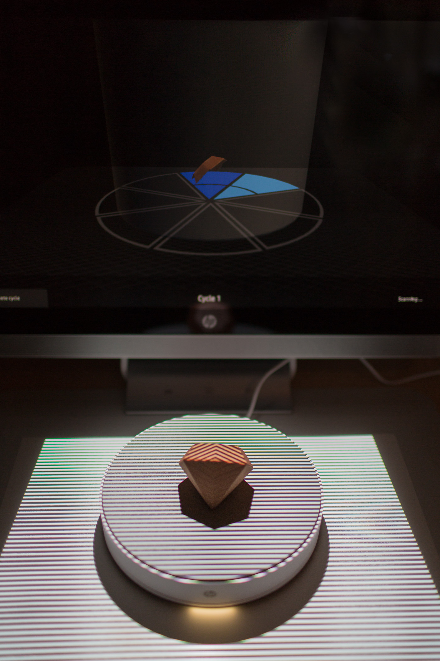 HP Sprout, a 3D Desktop with 3D Scanner technology