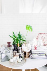 How to style a shelf in a few easy steps