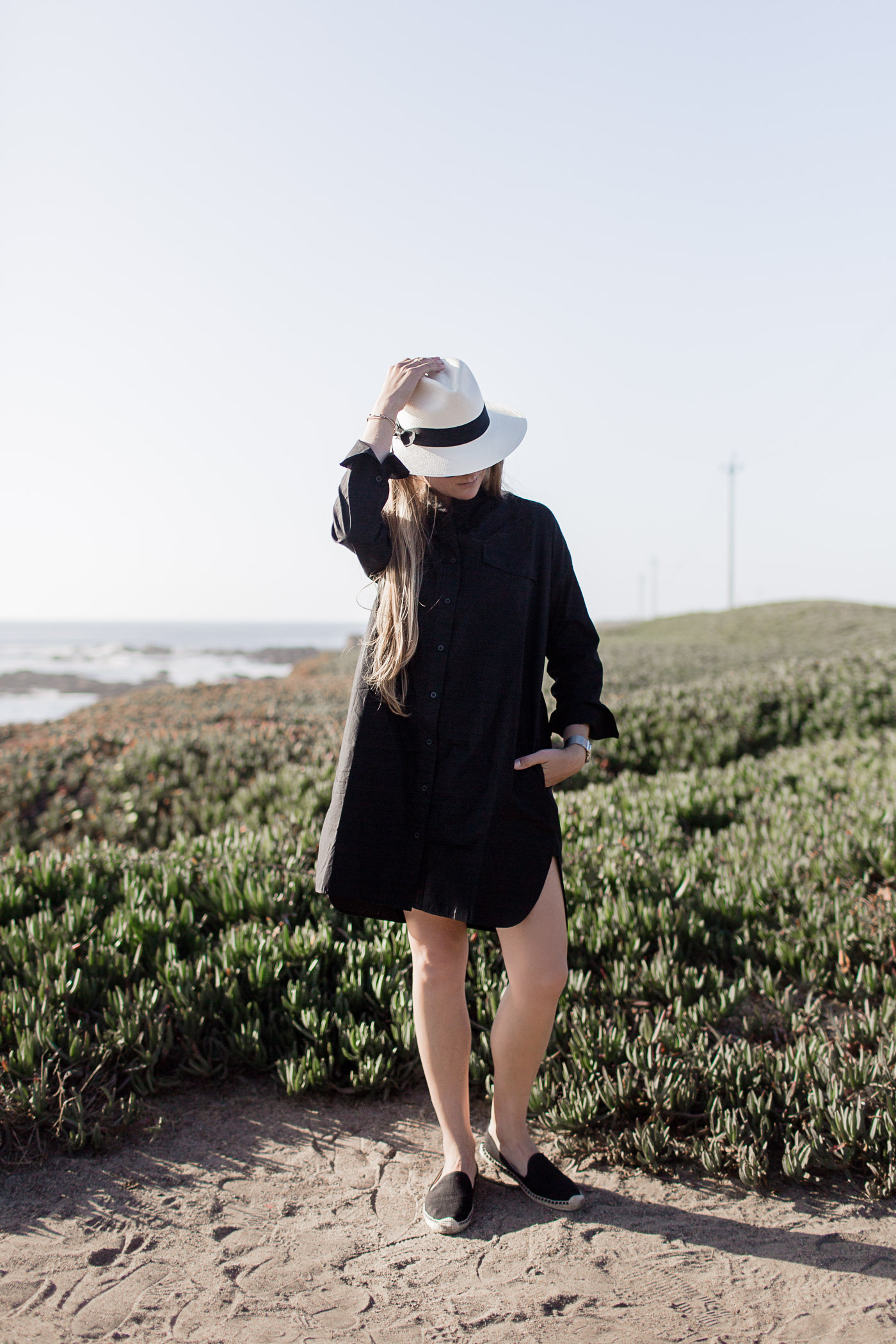 California coast outfit, featuring Cuyana hat, Everlane dress, and Soludos slippers
