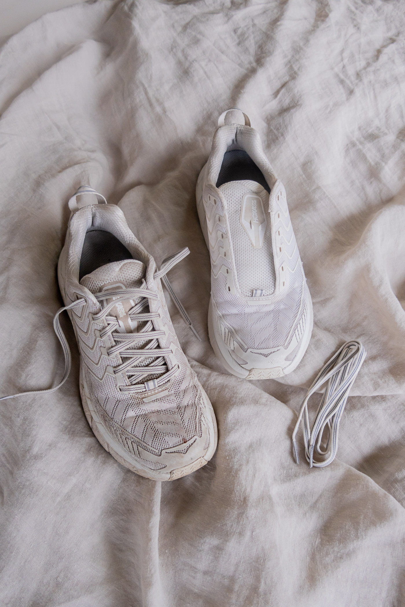 How to Keep White Sneakers White